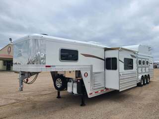 New Horse Trailer