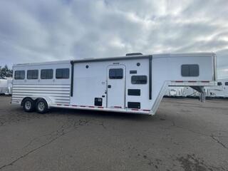 New Horse Trailer