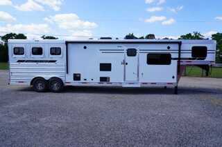New Horse Trailer