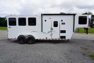New Horse Trailer