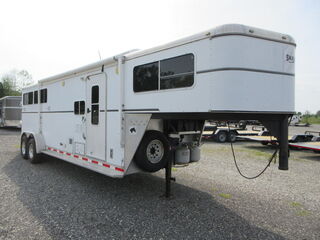 Used Horse Trailer