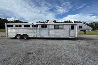Used Horse Trailer