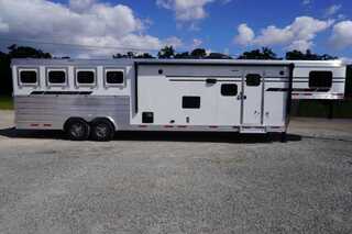 New Horse Trailer