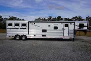 New Horse Trailer