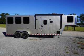 New Horse Trailer