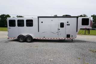 New Horse Trailer