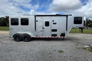 New Horse Trailer