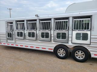 New Horse Trailer