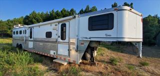 Used Horse Trailer