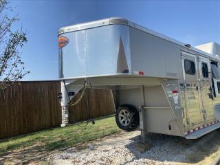 Used Horse Trailer