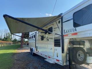 Used Horse Trailer