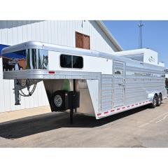 New Horse Trailer