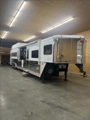 n/a Horse Trailer