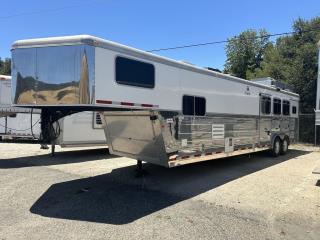 Used 2006 Logan Coach