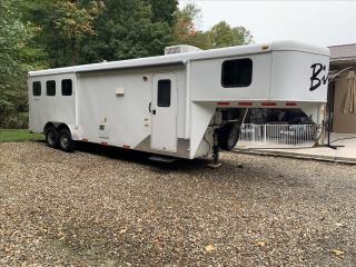 Used Horse Trailer