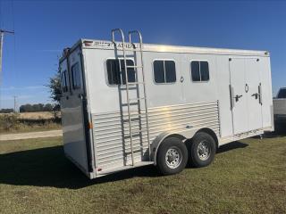 Used Horse Trailer