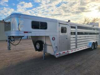 New Horse Trailer