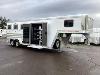 New Horse Trailer