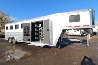 New Horse Trailer