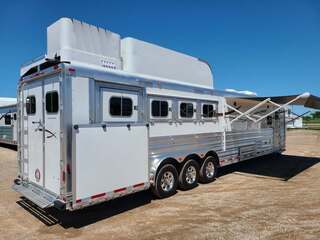 New Horse Trailer