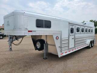 New Horse Trailer