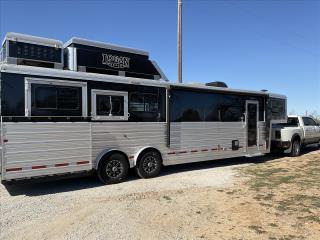 Used Horse Trailer