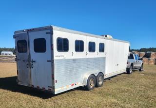 2002 Kiefer Built Genisis X440 Living Quarter Horse Trailer