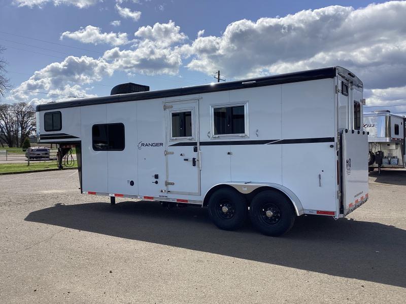 Bison Ramp New 2025 Bison Trailer Horse Trailer Albany OR (334370)