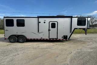New Horse Trailer