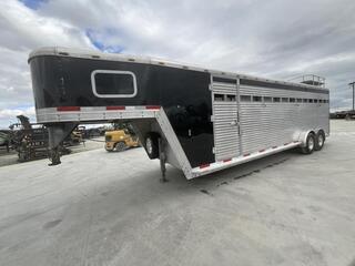 Used Horse Trailer