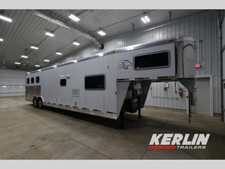 Used Horse Trailer