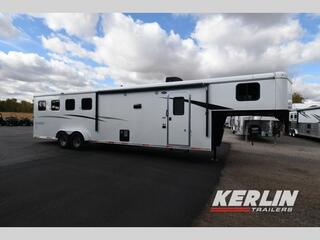Used Horse Trailer