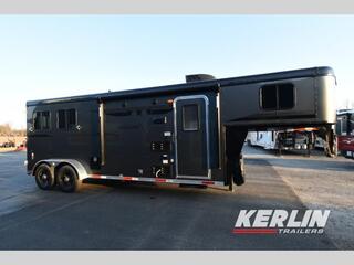 New Horse Trailer
