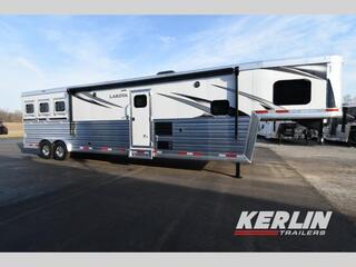 New Horse Trailer