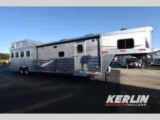 New Horse Trailer