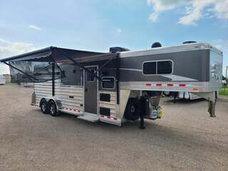 Used Horse Trailer