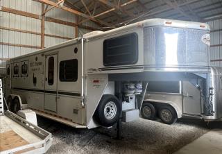 Used Horse Trailer