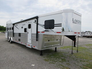 New Horse Trailer