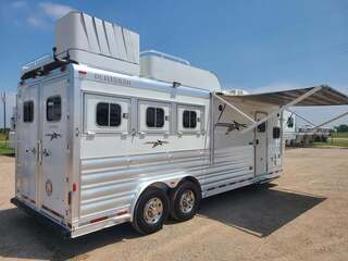 Used Horse Trailer