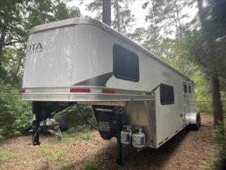Used Horse Trailer