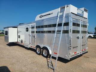 Used Horse Trailer