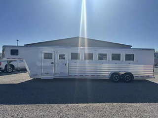 New Horse Trailer
