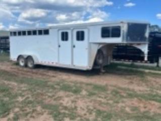 Used Horse Trailer