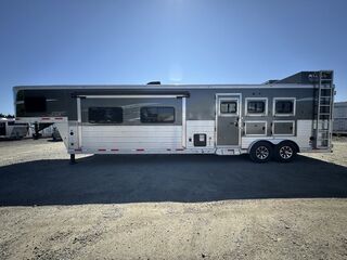 Used Horse Trailer