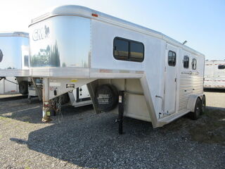 Used Horse Trailer