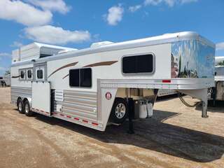 New Horse Trailer