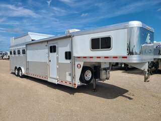 Used Horse Trailer