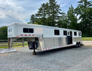Used Horse Trailer
