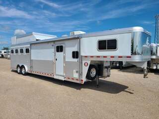 Used Horse Trailer
