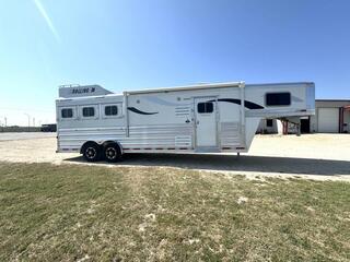 New Horse Trailer